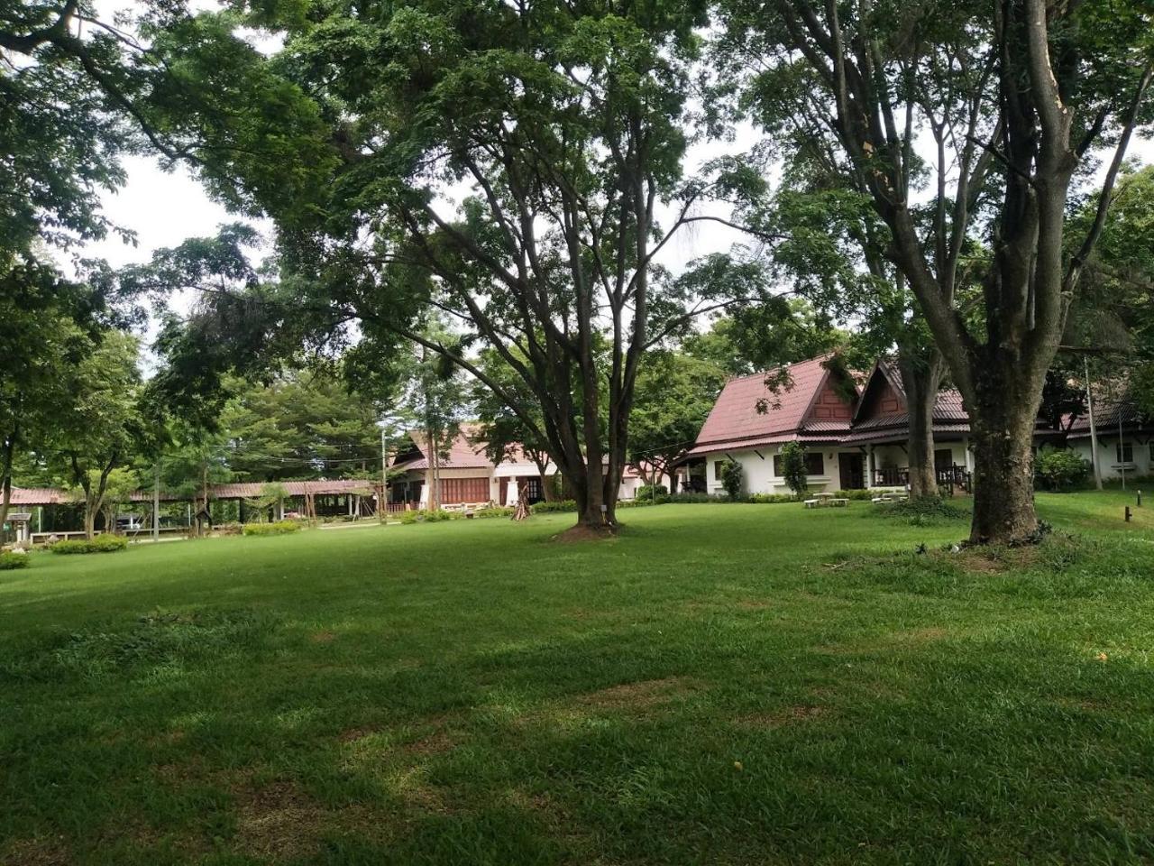 Inthanon Riverside Resort Chom Thong Exterior photo